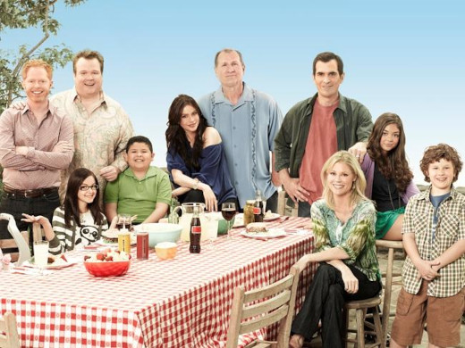 Luke is hospitalised due to trying to launch to space using a model rocket. Hailey has been arrested for underaged drinking and Alex has no date to the prom. Meanwhile, Claire is running around after everyone and Phil is… well… not helping. Sound like anyone you know?